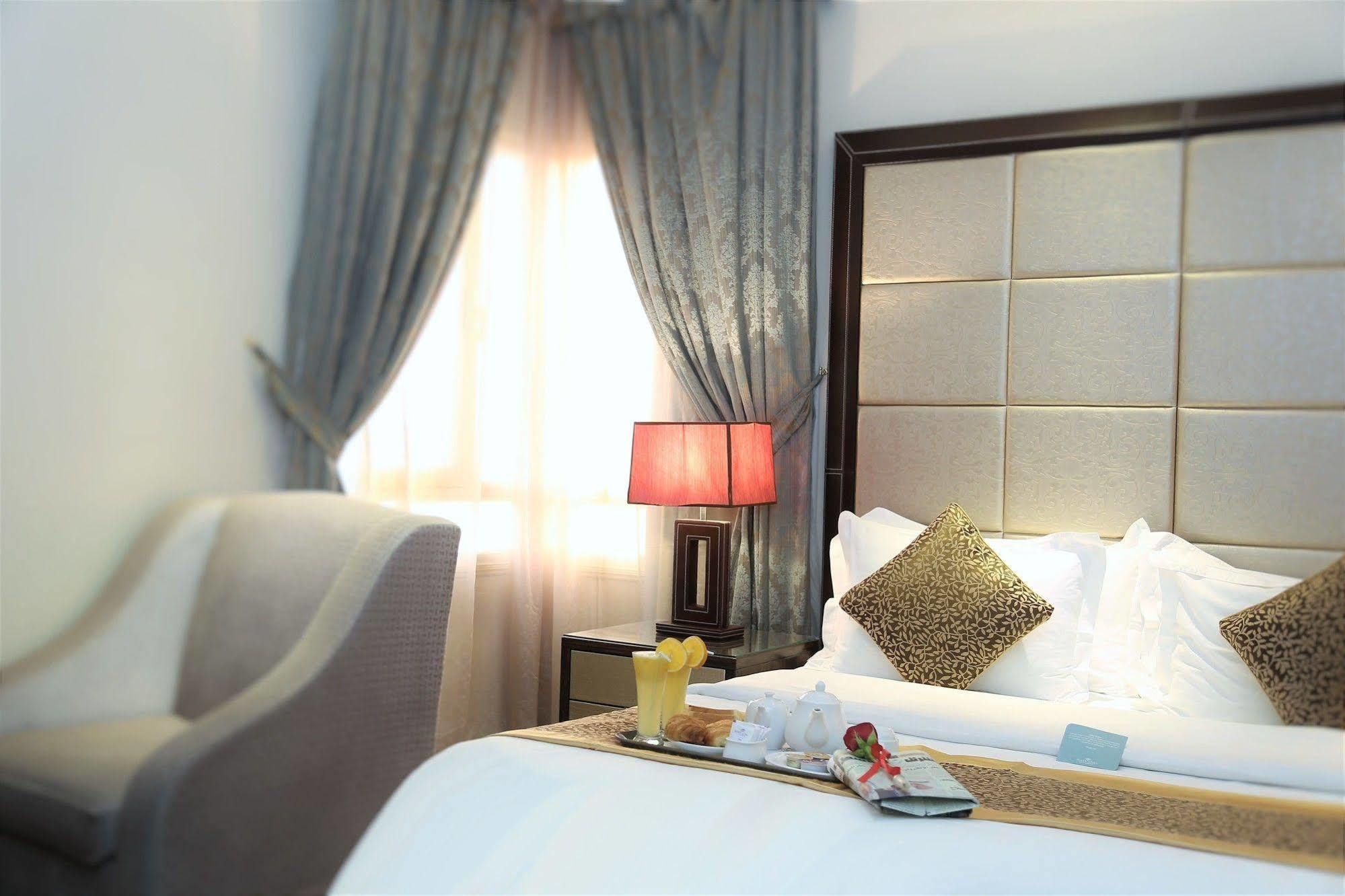 บูดล์ คูเวต อัล ฟาฮาฮิล Aparthotel Kuwait City ภายนอก รูปภาพ