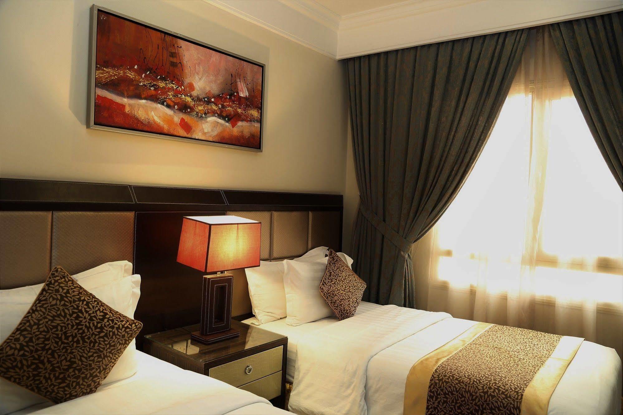 บูดล์ คูเวต อัล ฟาฮาฮิล Aparthotel Kuwait City ภายนอก รูปภาพ